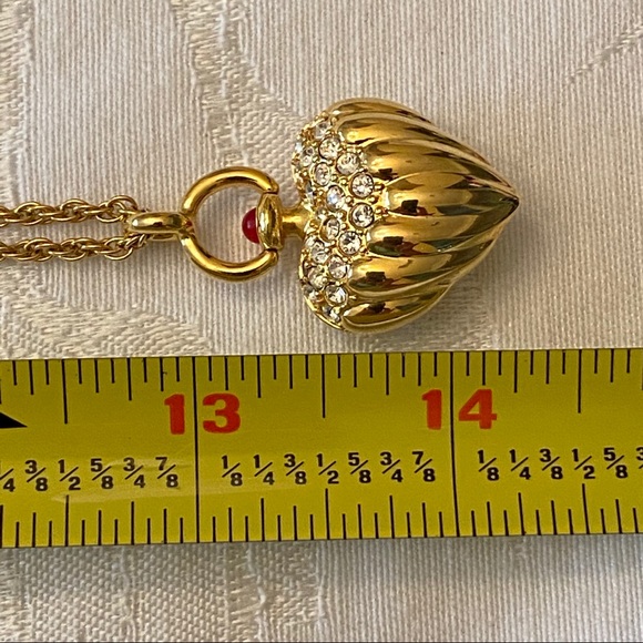 Joan Rivers Set - Picture 6 of 8